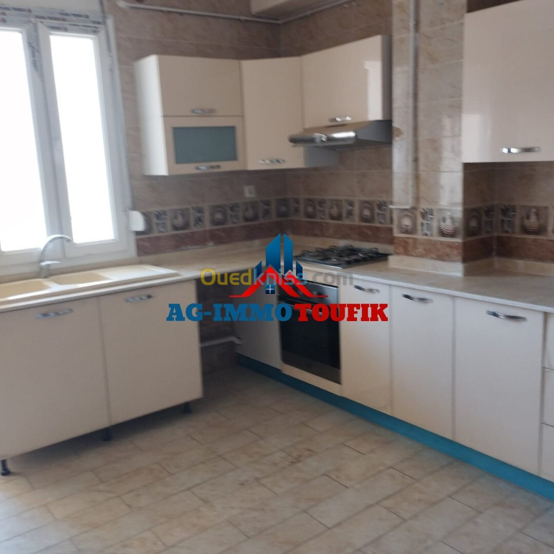 Location Appartement F4 Alger Souidania