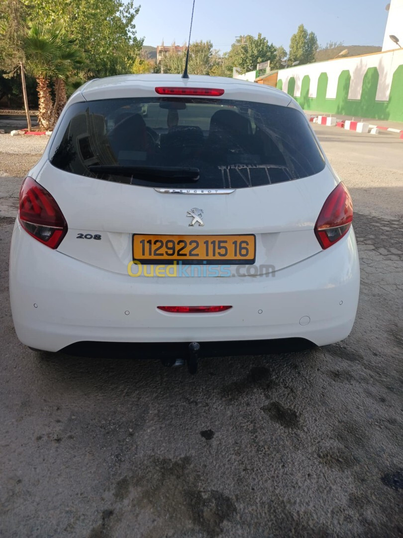 Peugeot 208 2015 Allure Facelift