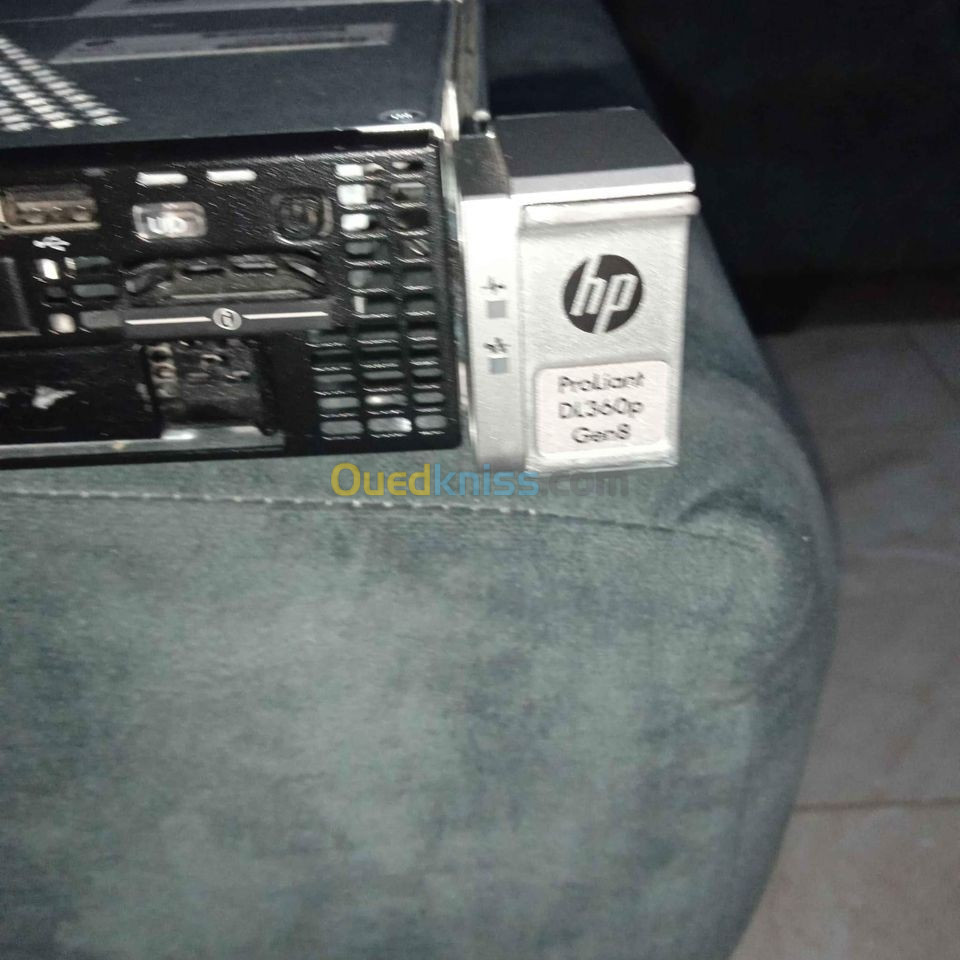  Serveur HP Proliant DL360p gen8