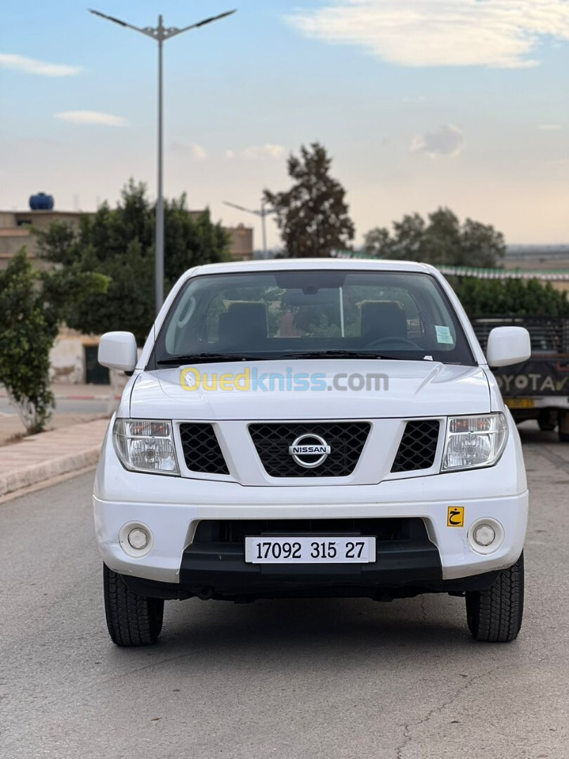 Nissan Navara 2015 Elegance 4x2