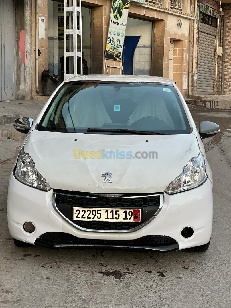 Peugeot 208 2015 