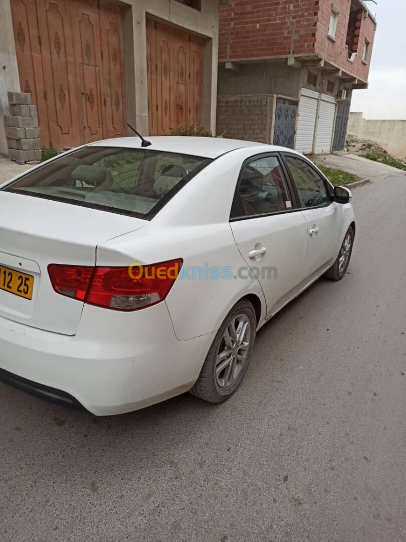 Kia Cerato 2012 XS