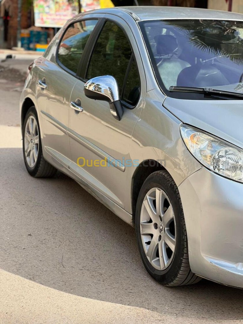 Peugeot 207 2008 Premium