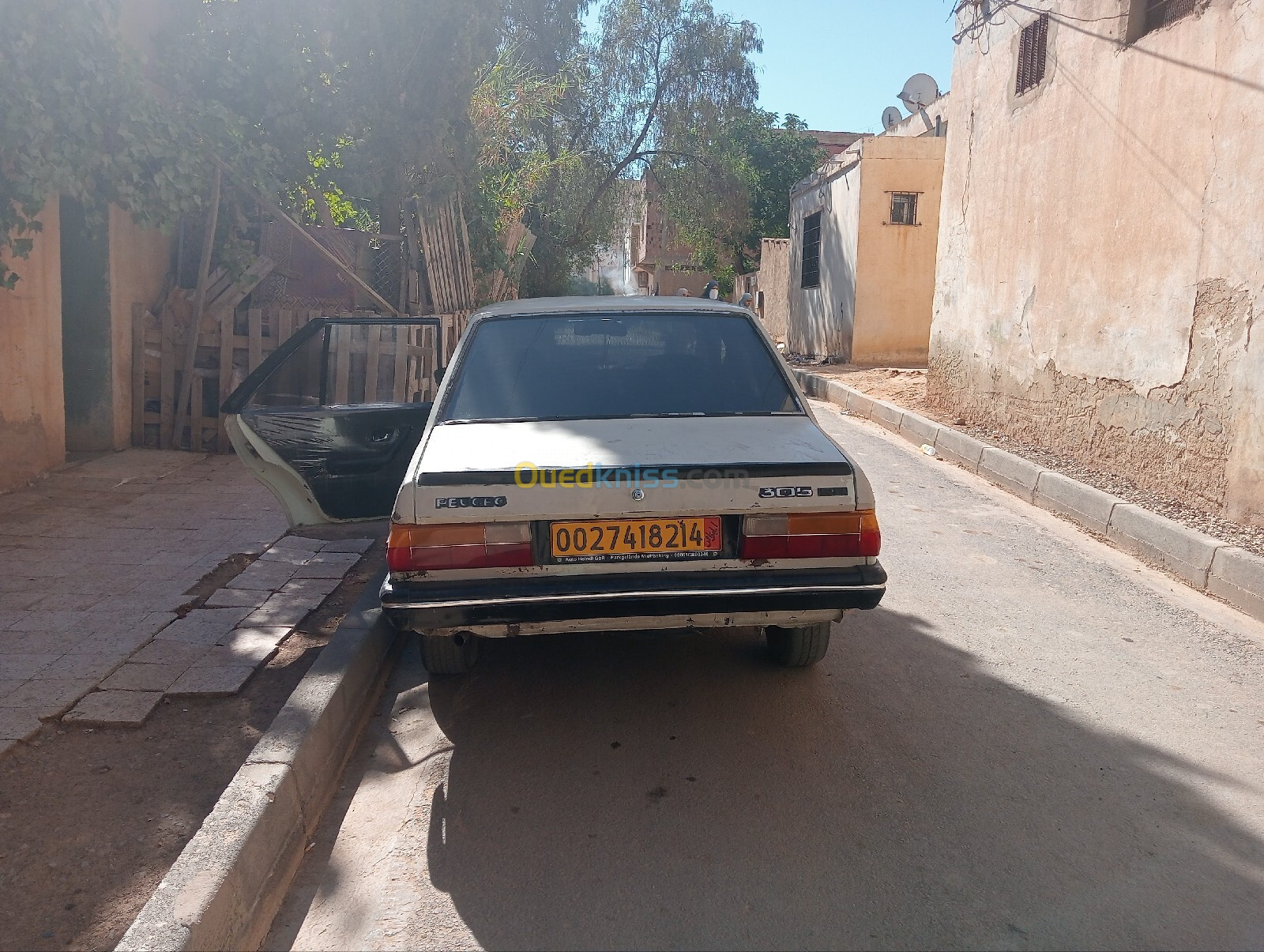 Peugeot 305 1982 305