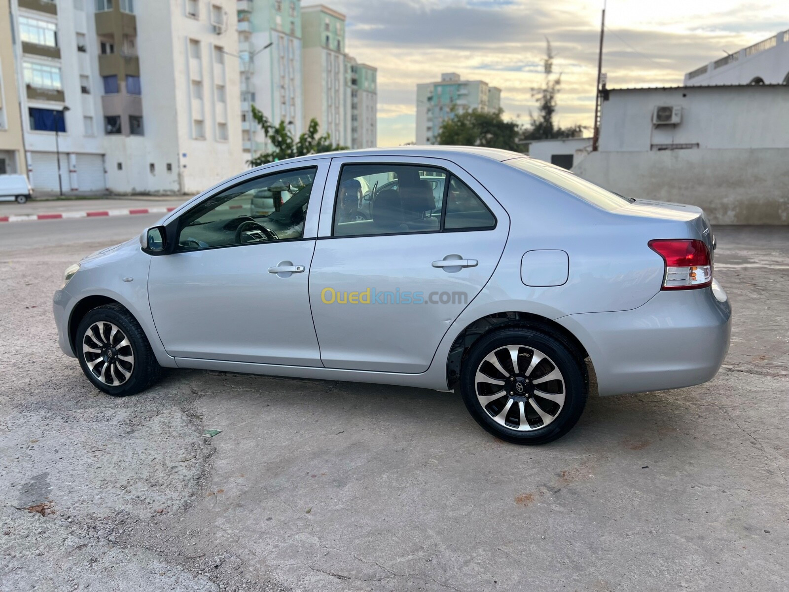 Toyota Yaris Sedan 2011 Yaris Sedan