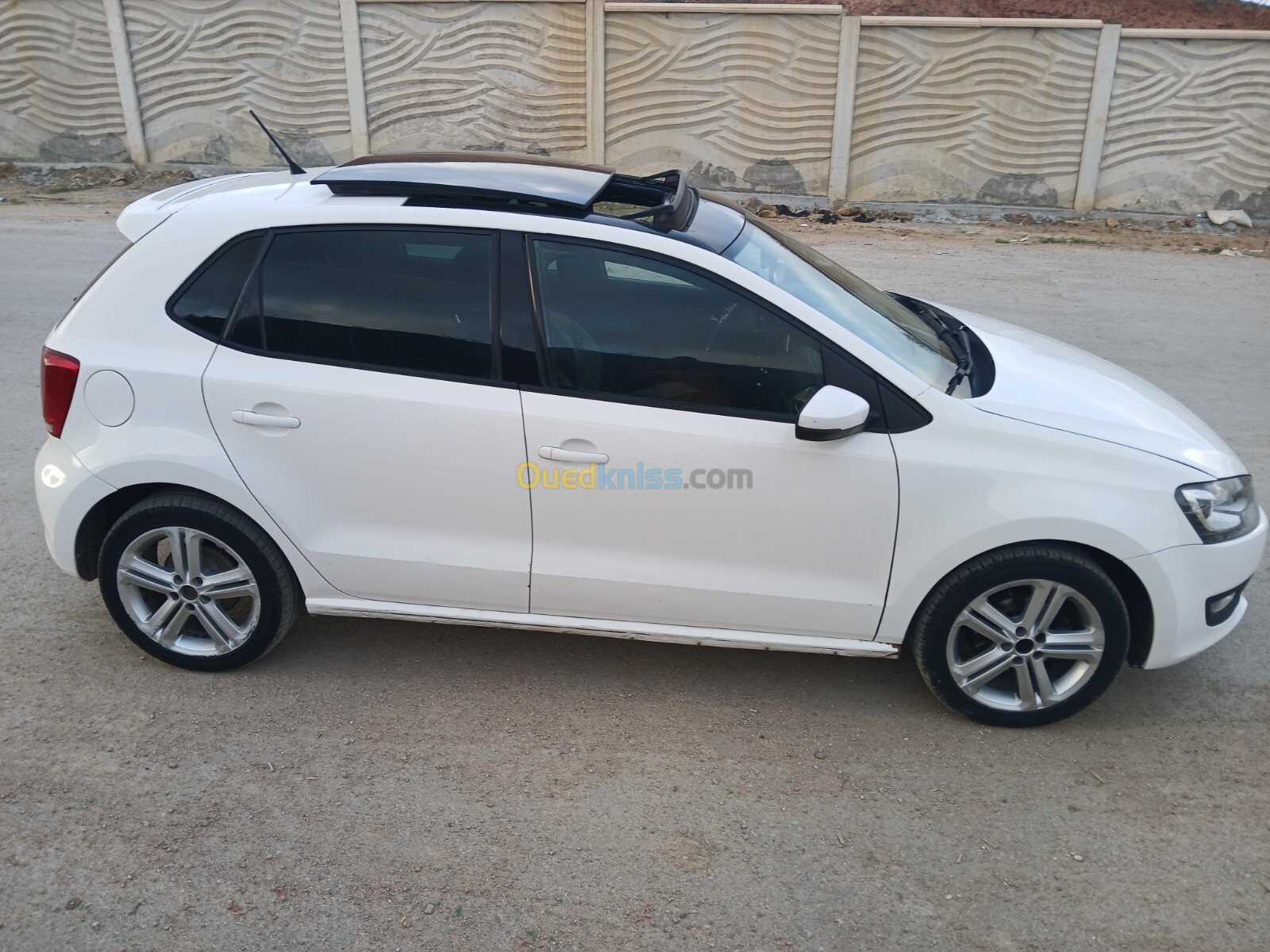 Volkswagen Polo 2014 R-line