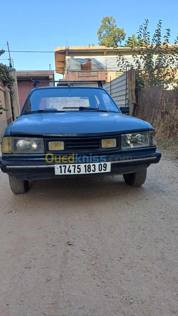 Peugeot 305 1983 305