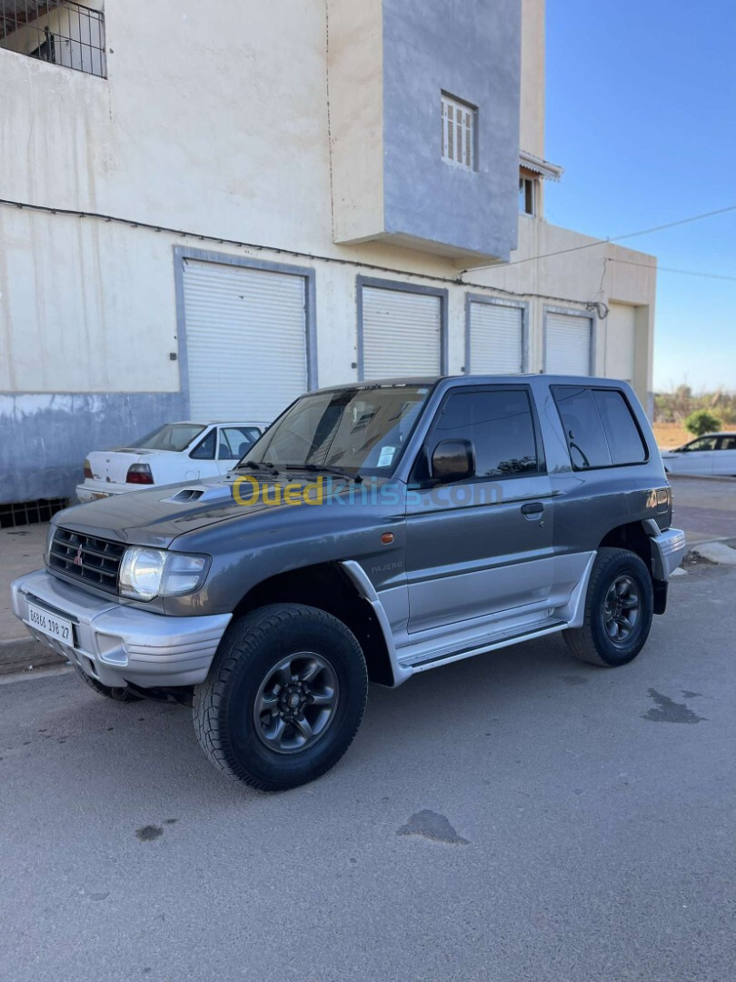 Mitsubishi Pajero Court 1998 