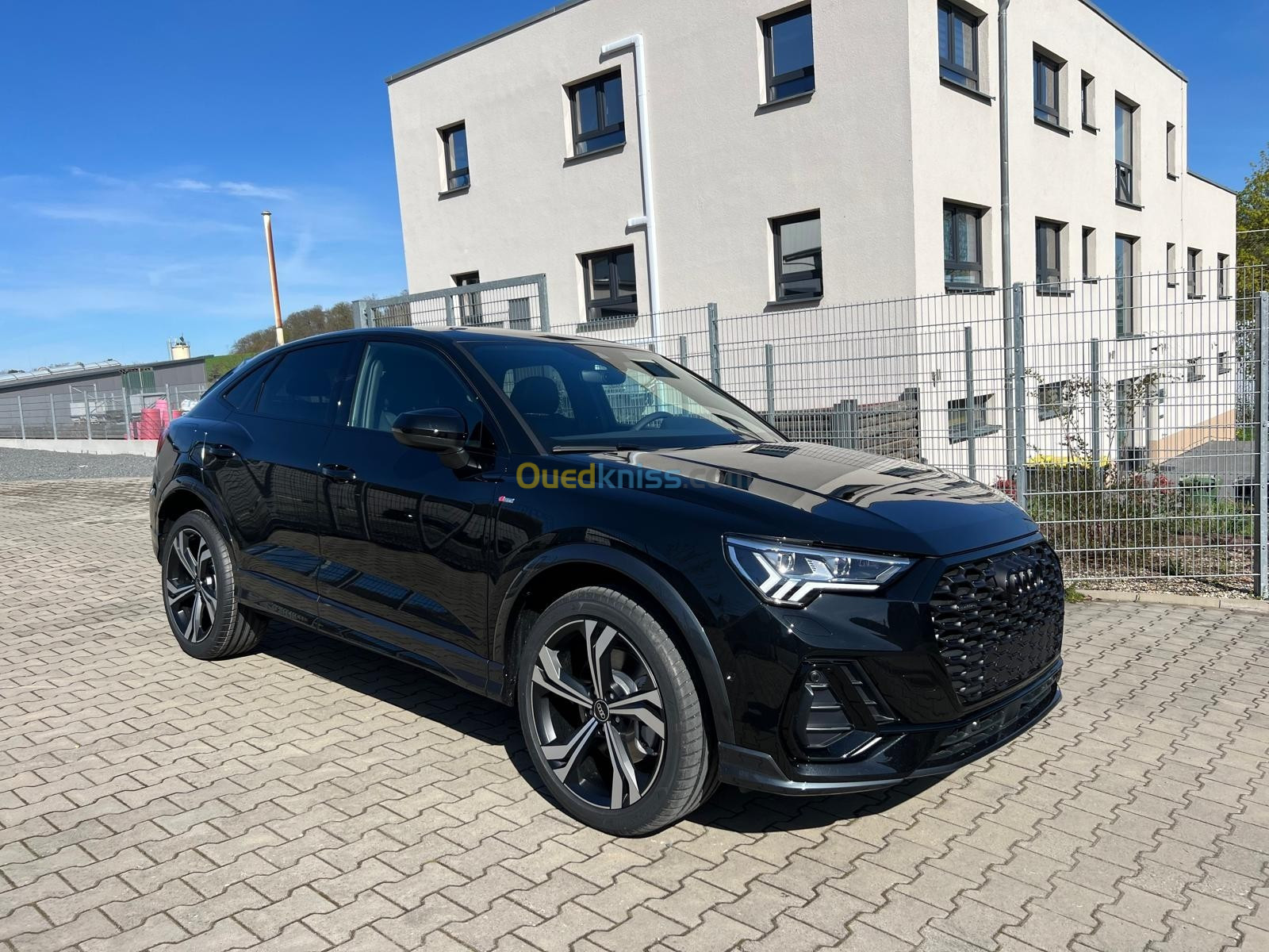 Audi Q3 2024 Folle option S Line