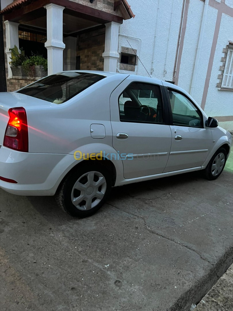 Dacia Logan 2012 