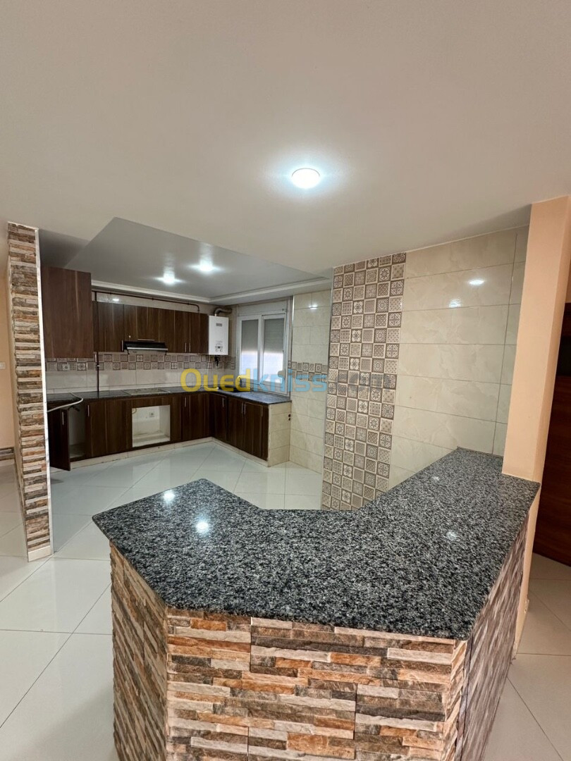 Vente Appartement F4 Alger Bordj el bahri