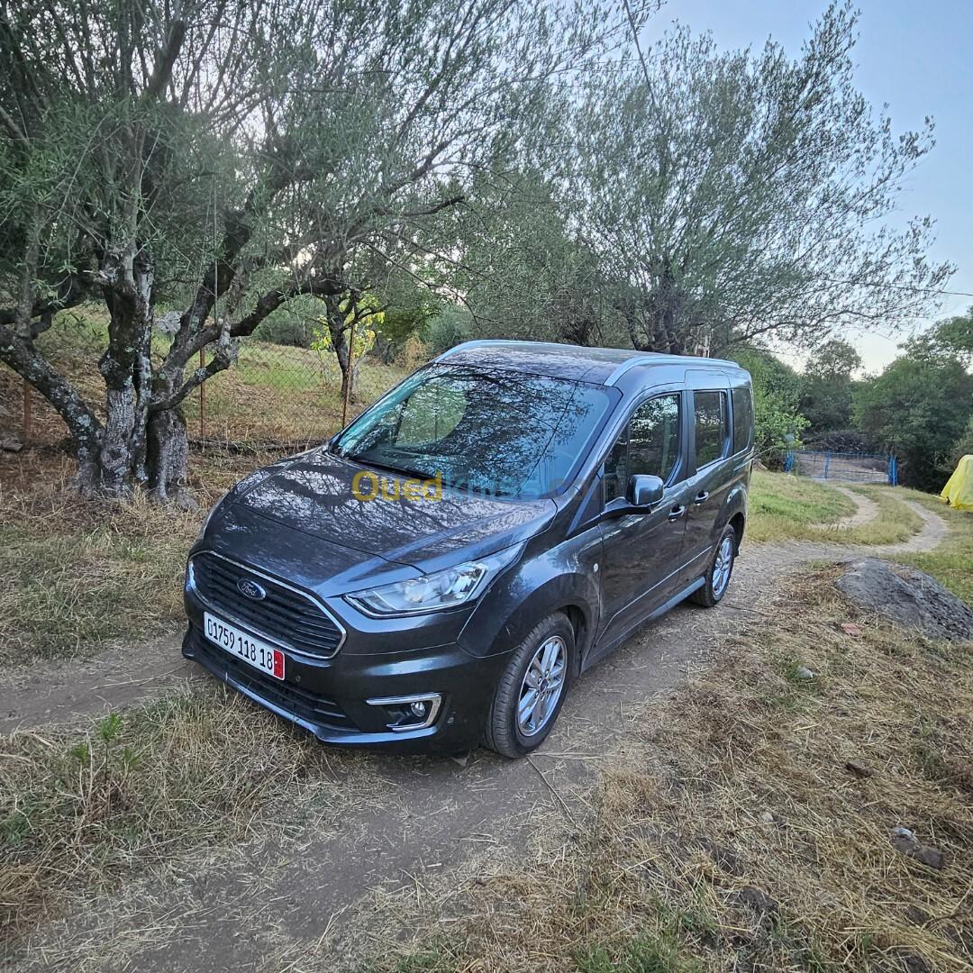 Ford Tourneo Connect 2018 T&ocirc;lé