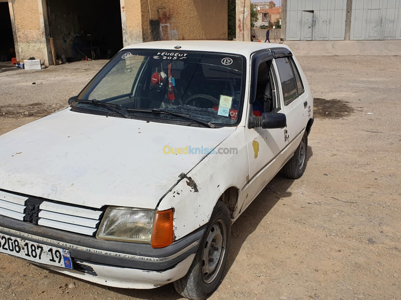 Peugeot 205 1987 كوشي