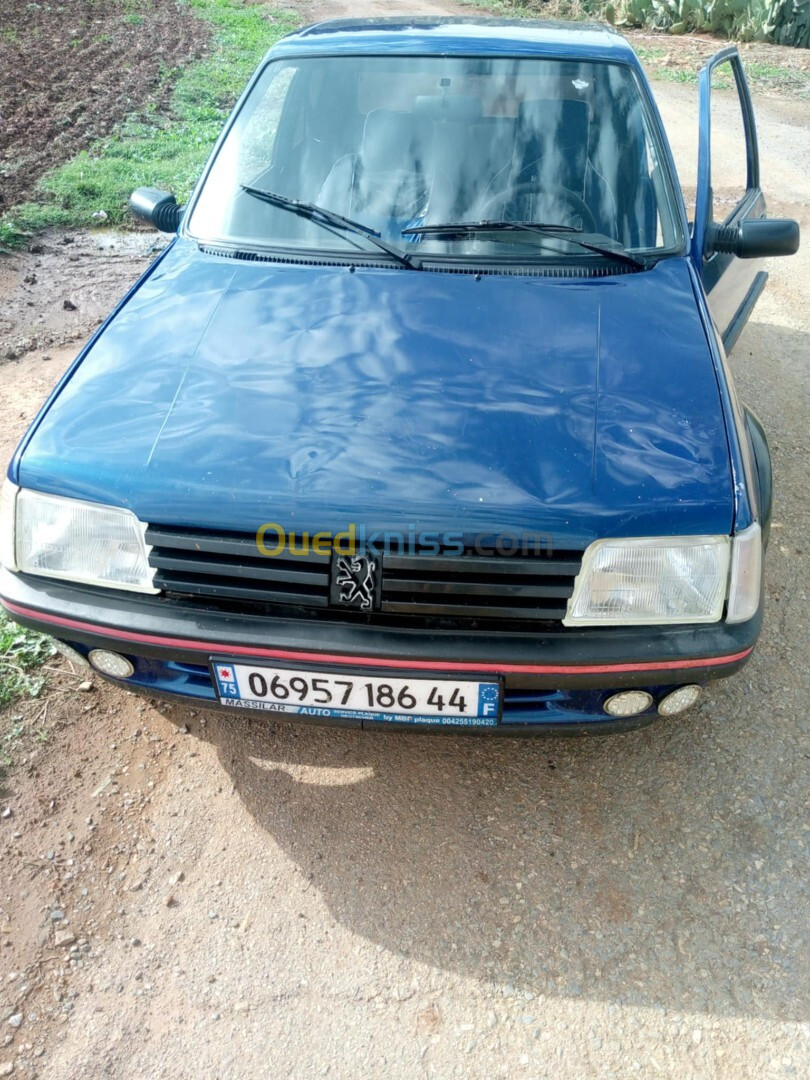 Peugeot 205 1986 