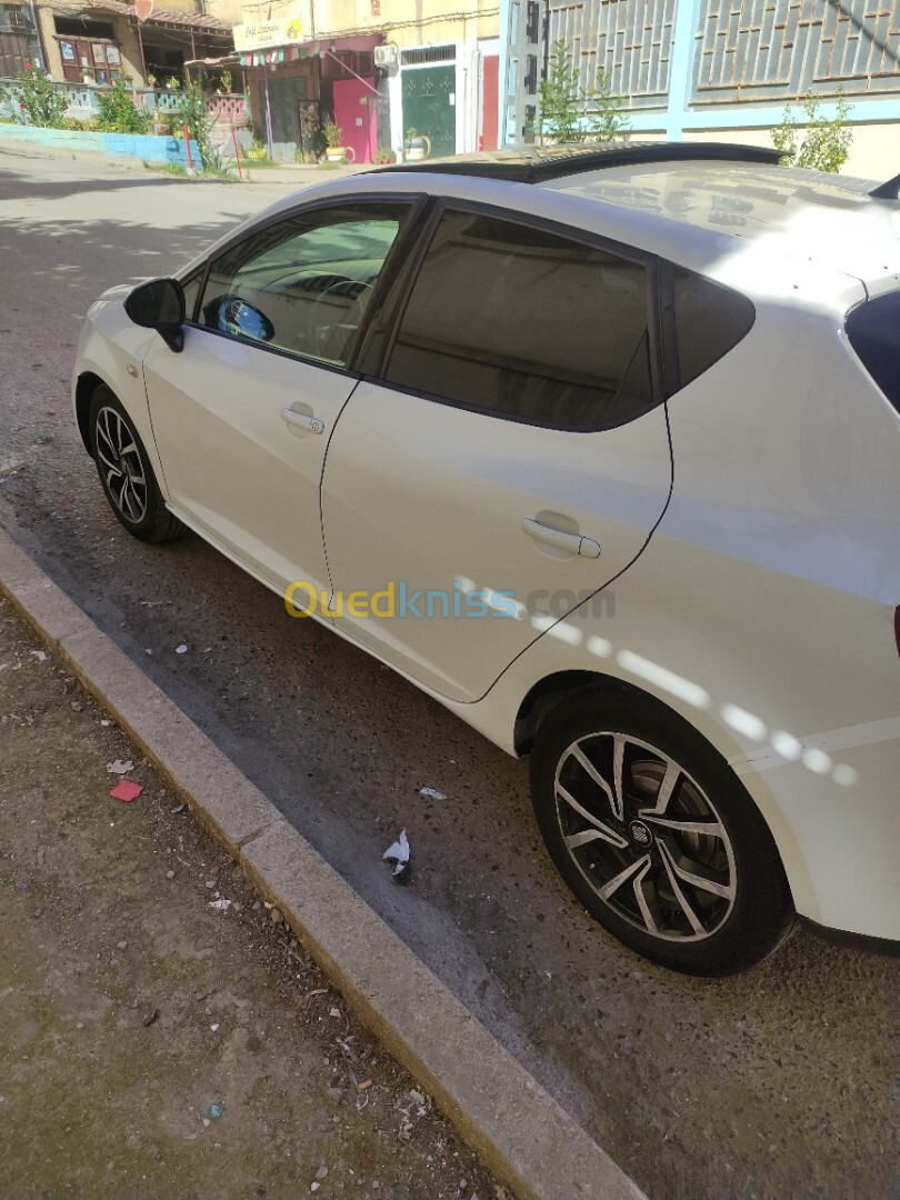 Seat Ibiza 2013 Fully +Toit ouvrant