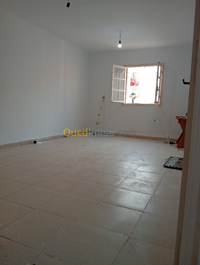 Vente Appartement F3 Alger Ain benian