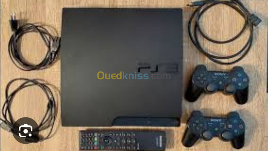 Ps3 état 9/10 15000DA et 2 manette