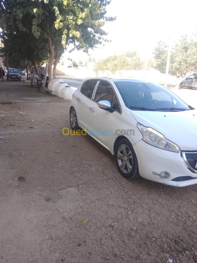 Peugeot 208 2013 Allure