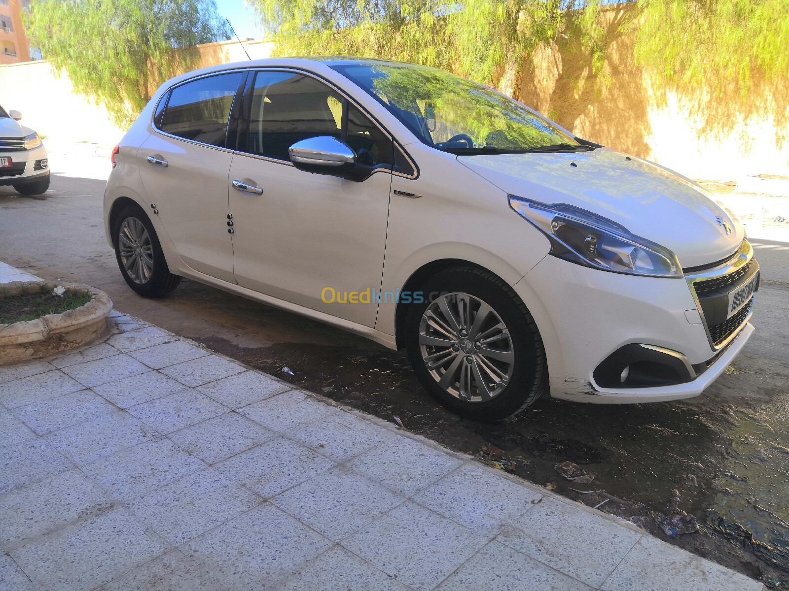 Peugeot 208 2016 Allure Facelift