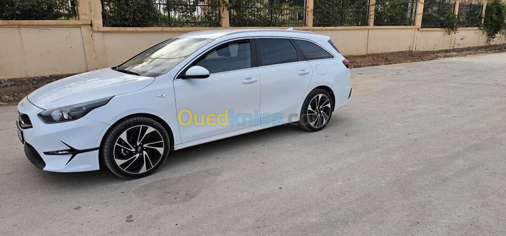 Kia Ceed 2023 