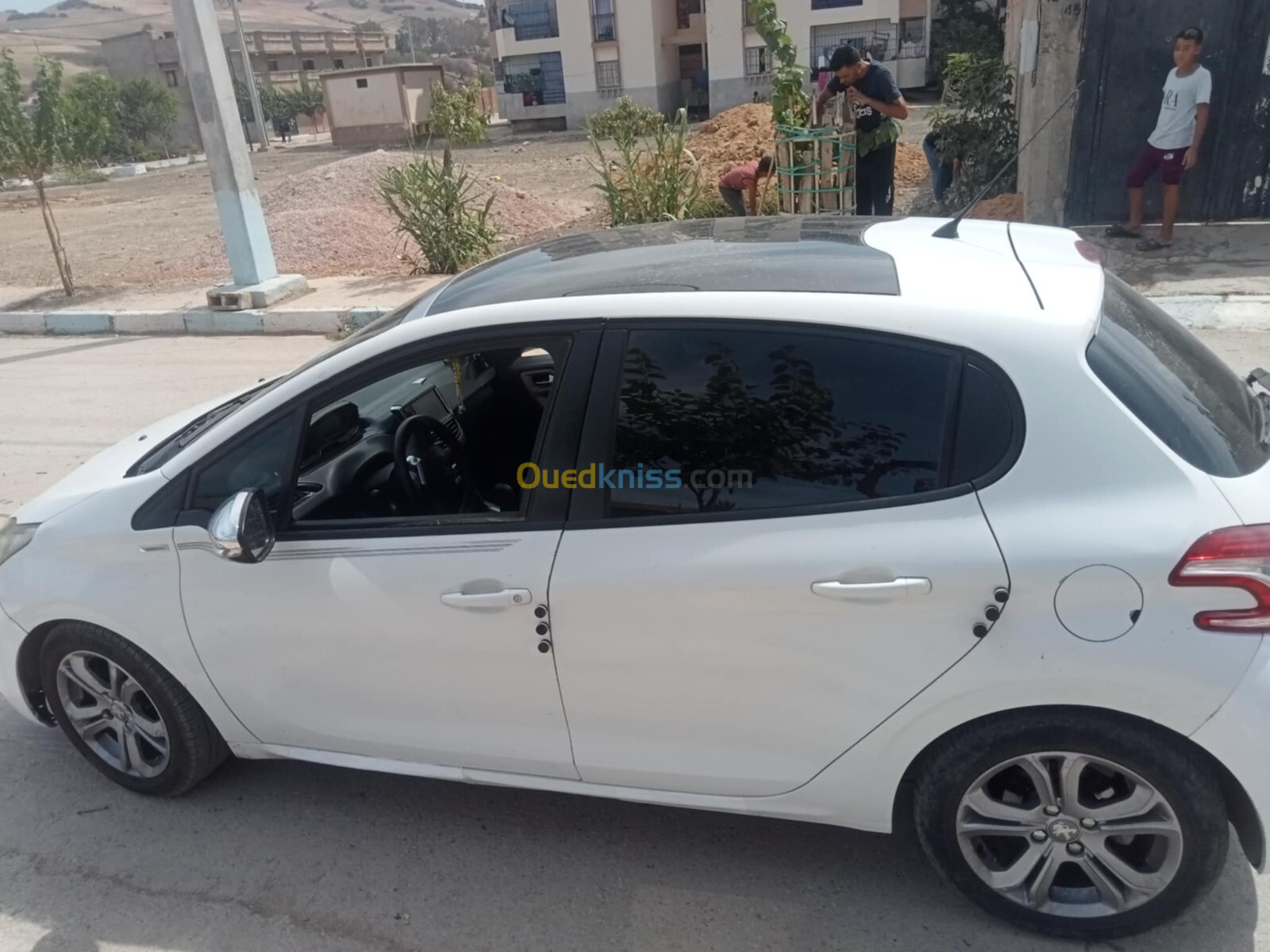 Peugeot 208 2013 208