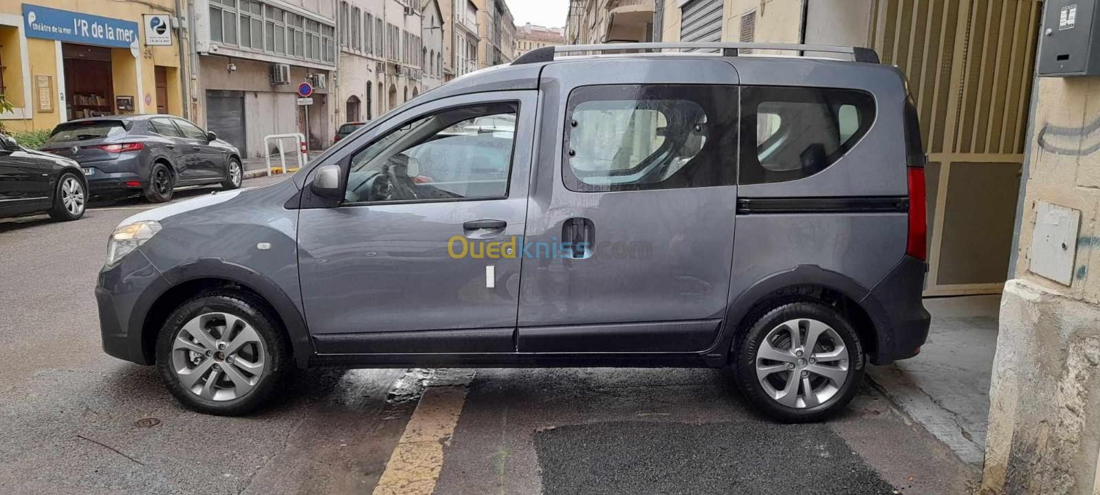 Renault KANGOO 2024 FULL OPTIONS