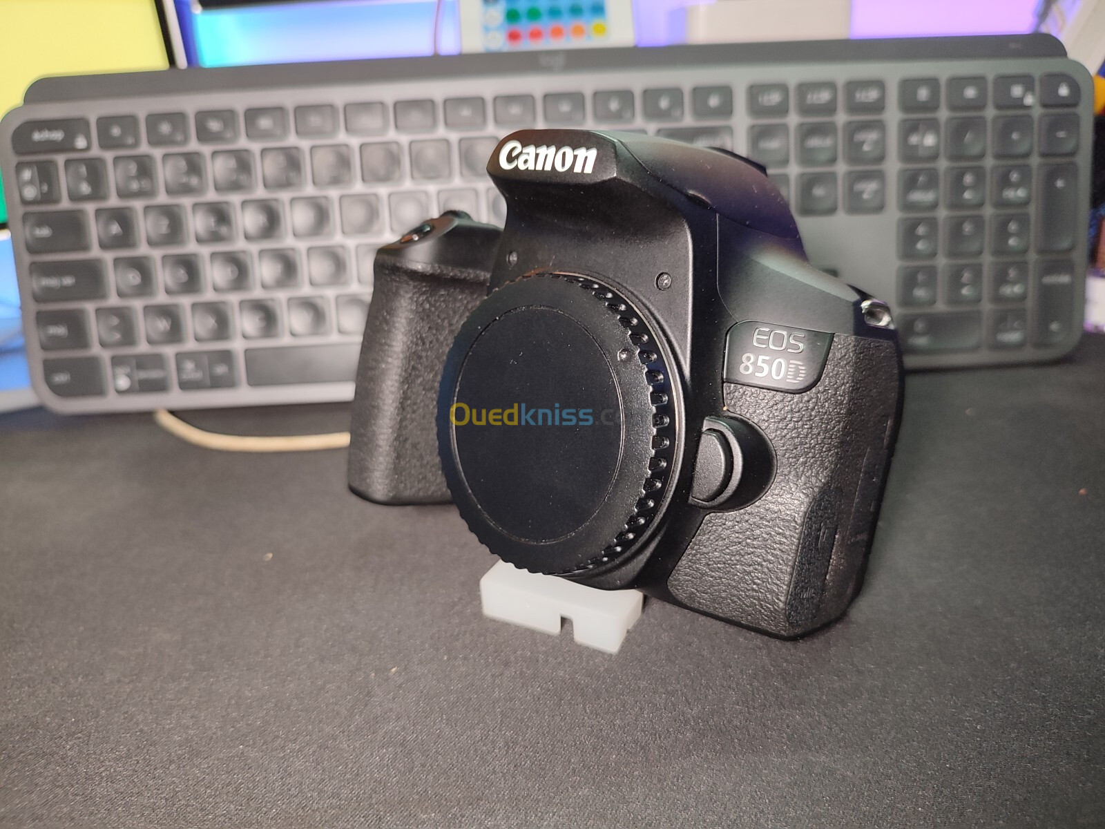 Canon 850d boitier nu