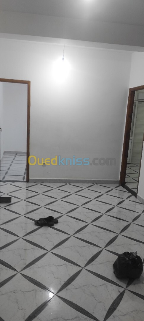 Location Appartement F3 Alger Khraissia