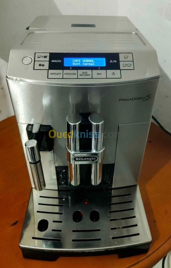 Machine a café Delonghi PrimaDonna S