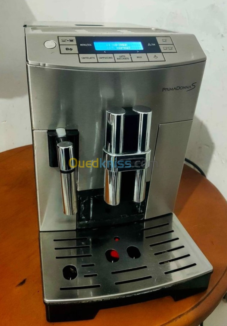 Machine a café Delonghi PrimaDonna S