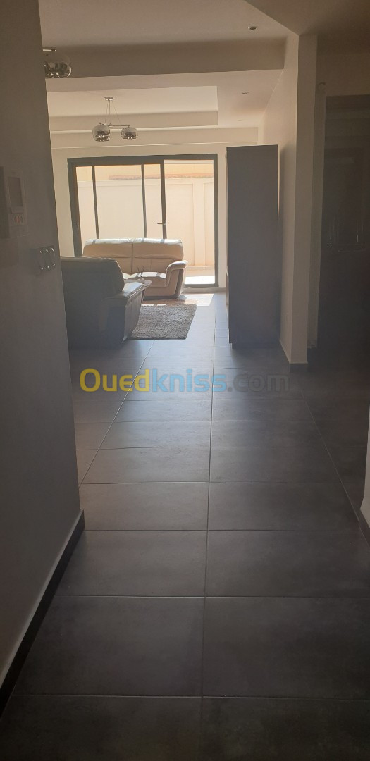 Location Appartement F3 Alger Hydra