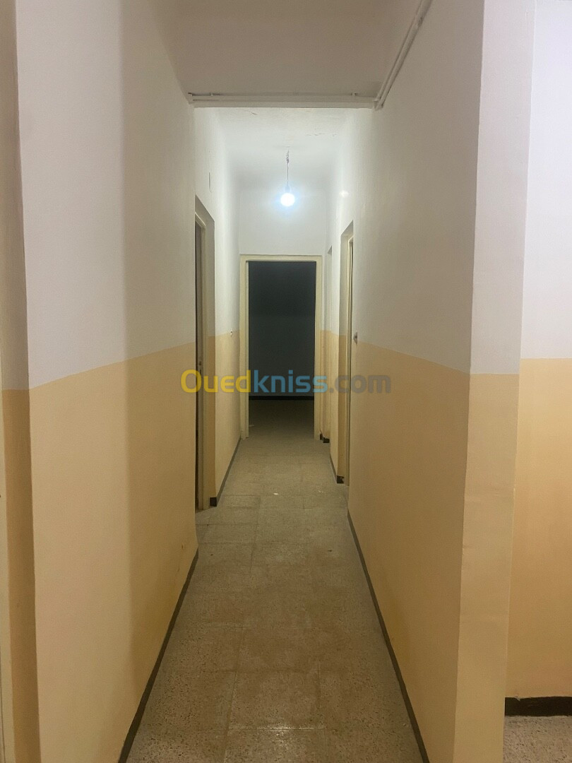 Location Appartement F3 Alger Hraoua