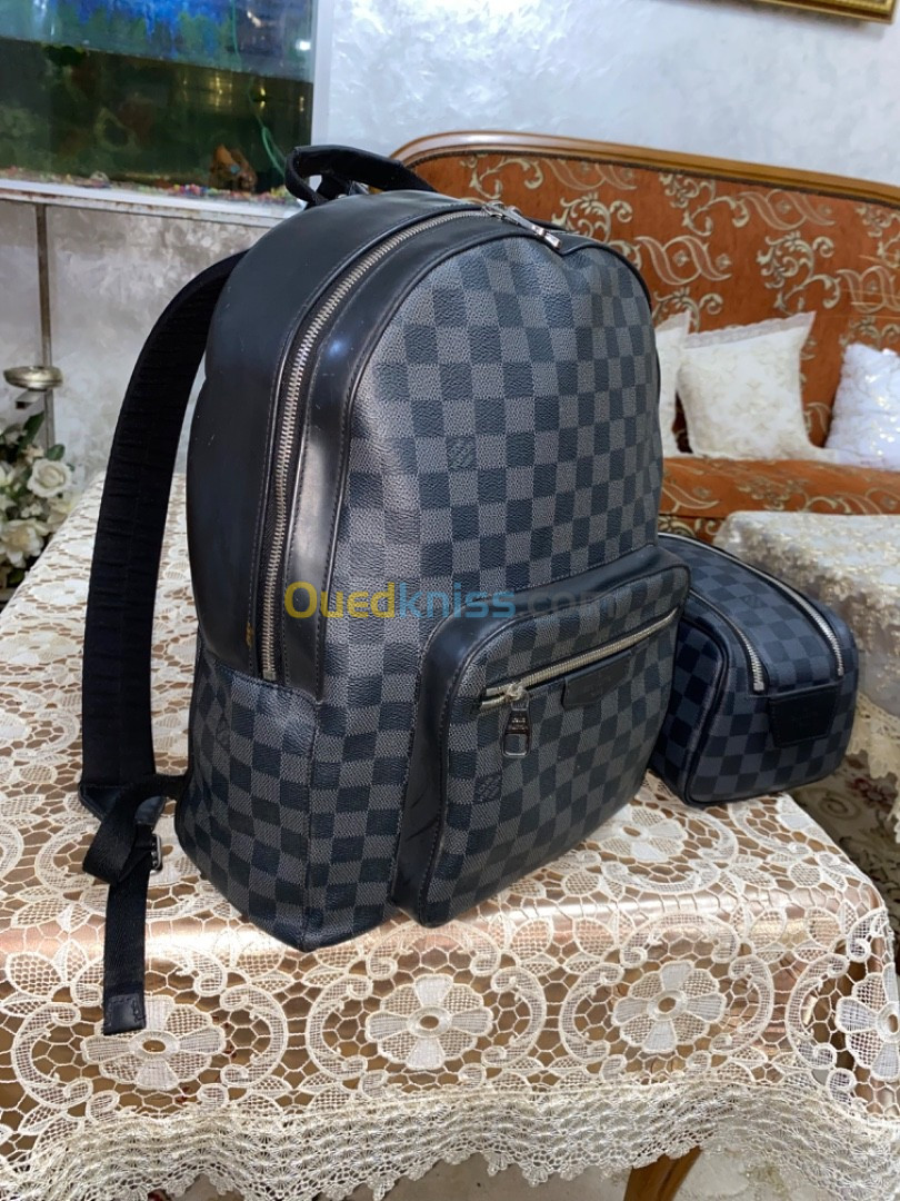 Sac a dos Louis Vuitton original LV