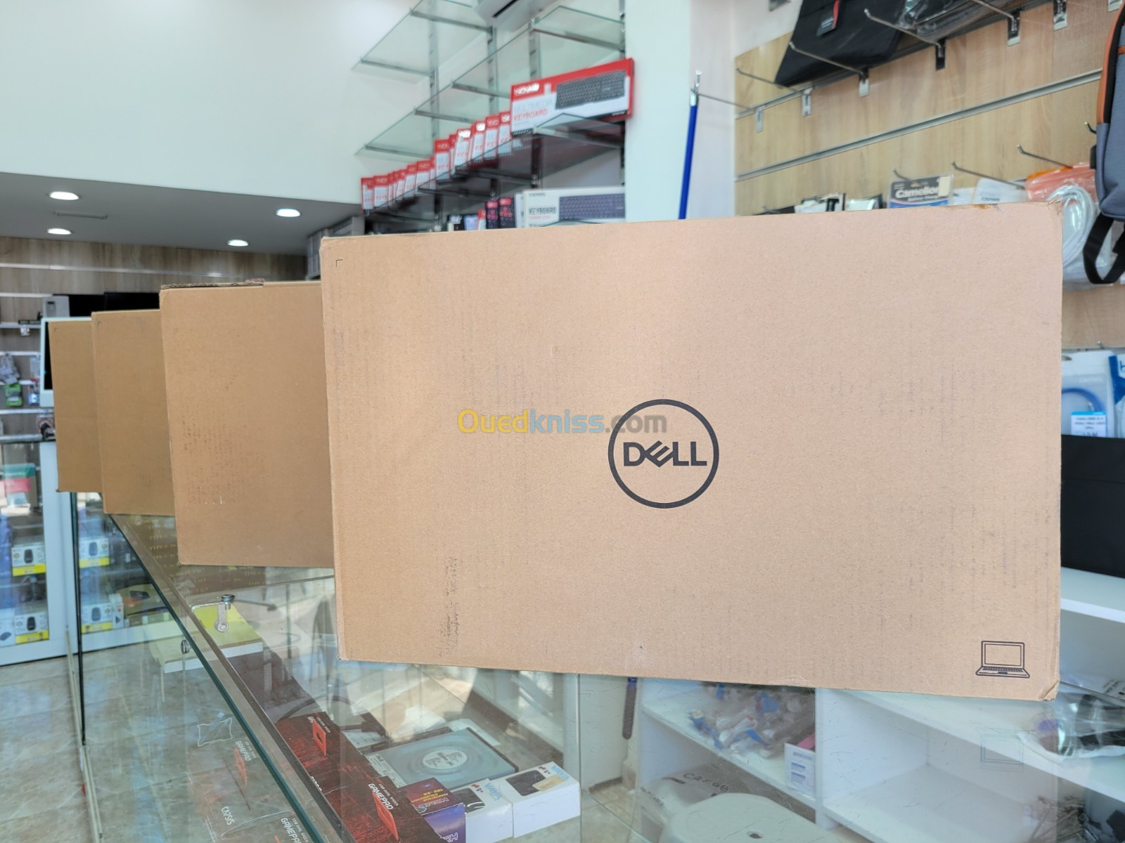 DELL VOSTRO 5620 I7 12th 16GB 256GB SSD FHD 16'' NEUF