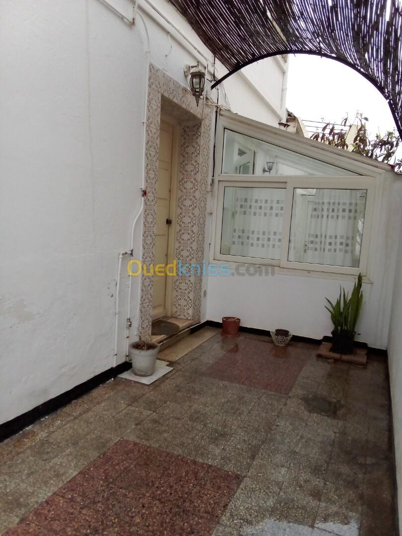 Location Appartement F4 Alger Ain benian