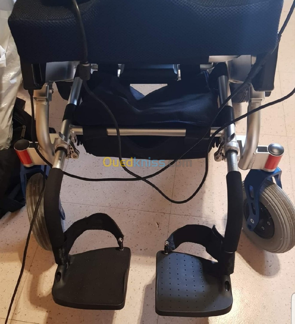 Fauteuil roulant electrique adulte