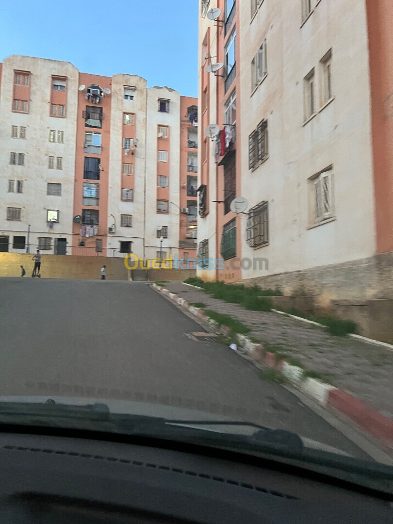 Location Appartement F4 Alger Saoula