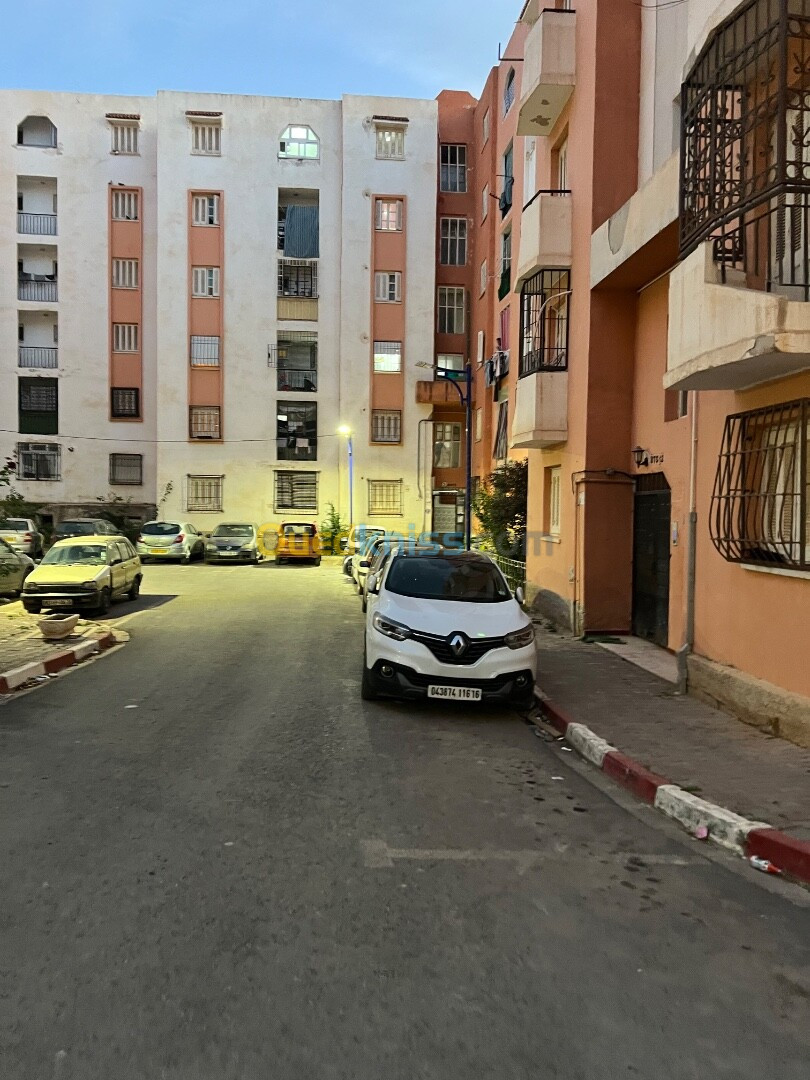 Location Appartement F4 Alger Saoula