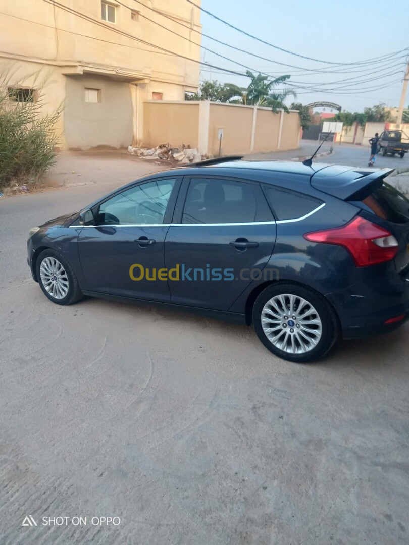 Ford Focus 5 portes 2013 Titanium