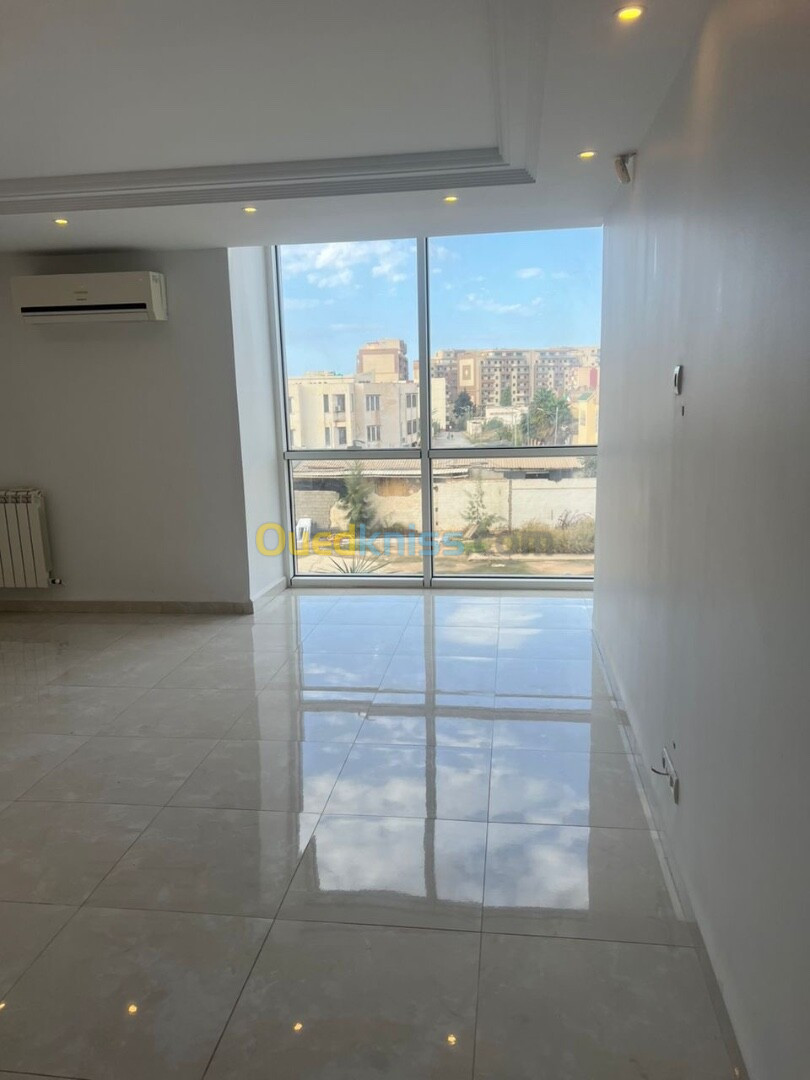 Location Appartement F4 Alger Cheraga