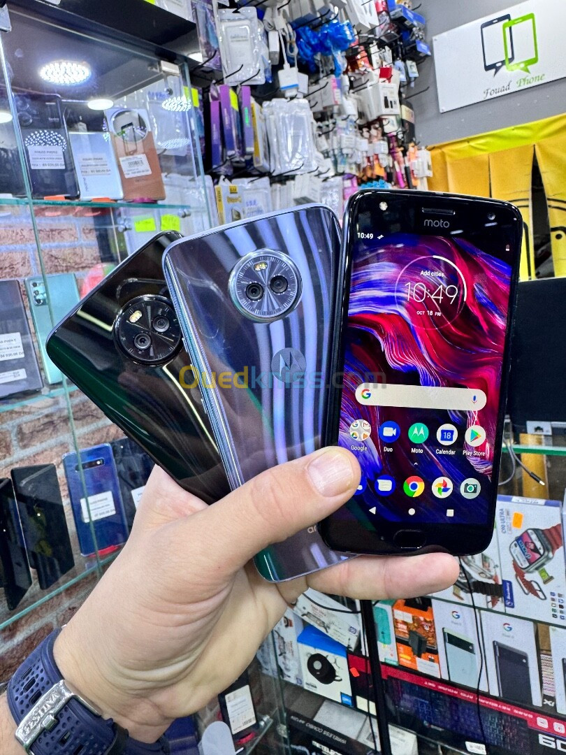 Motorola X4