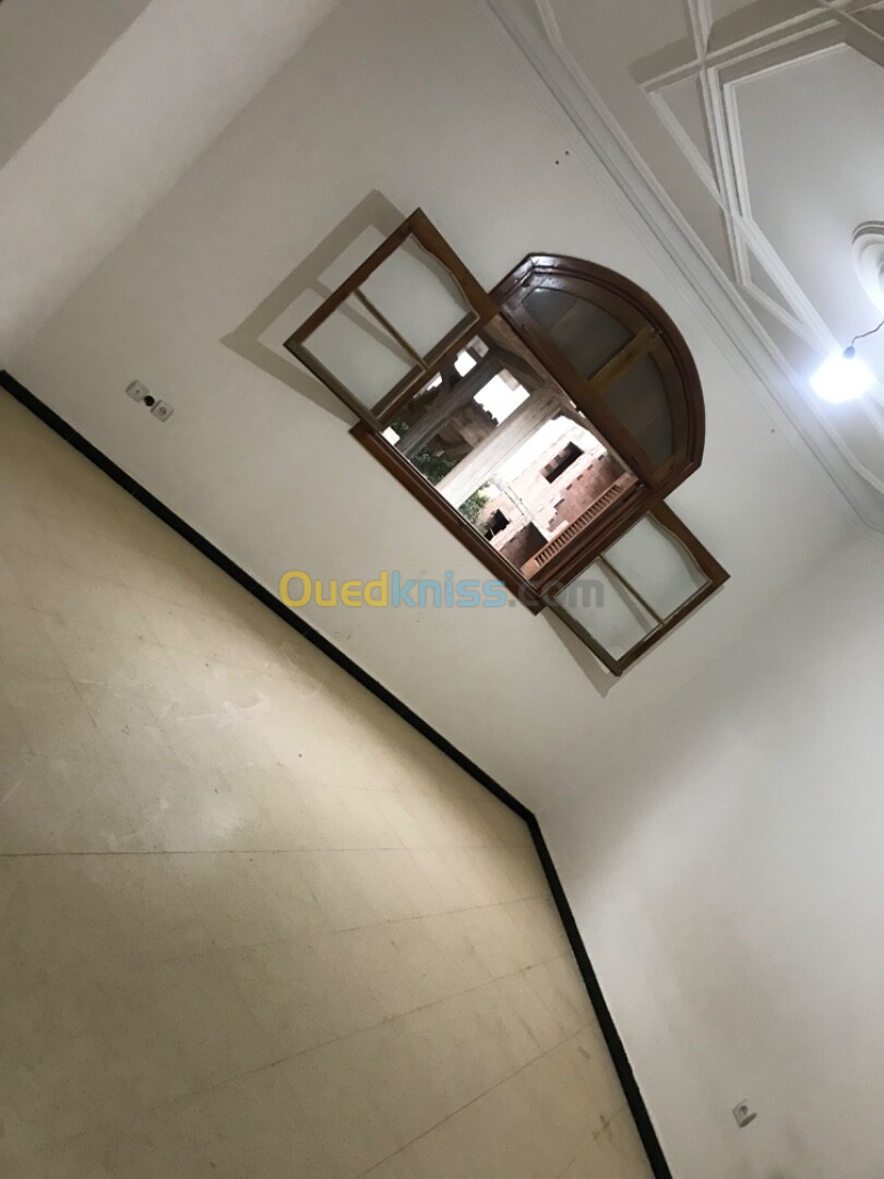 Location Niveau De Villa F3 Alger Draria