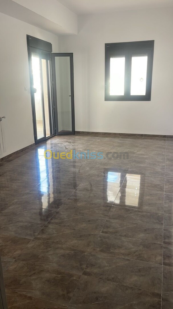 Location Appartement F3 Alger Hydra