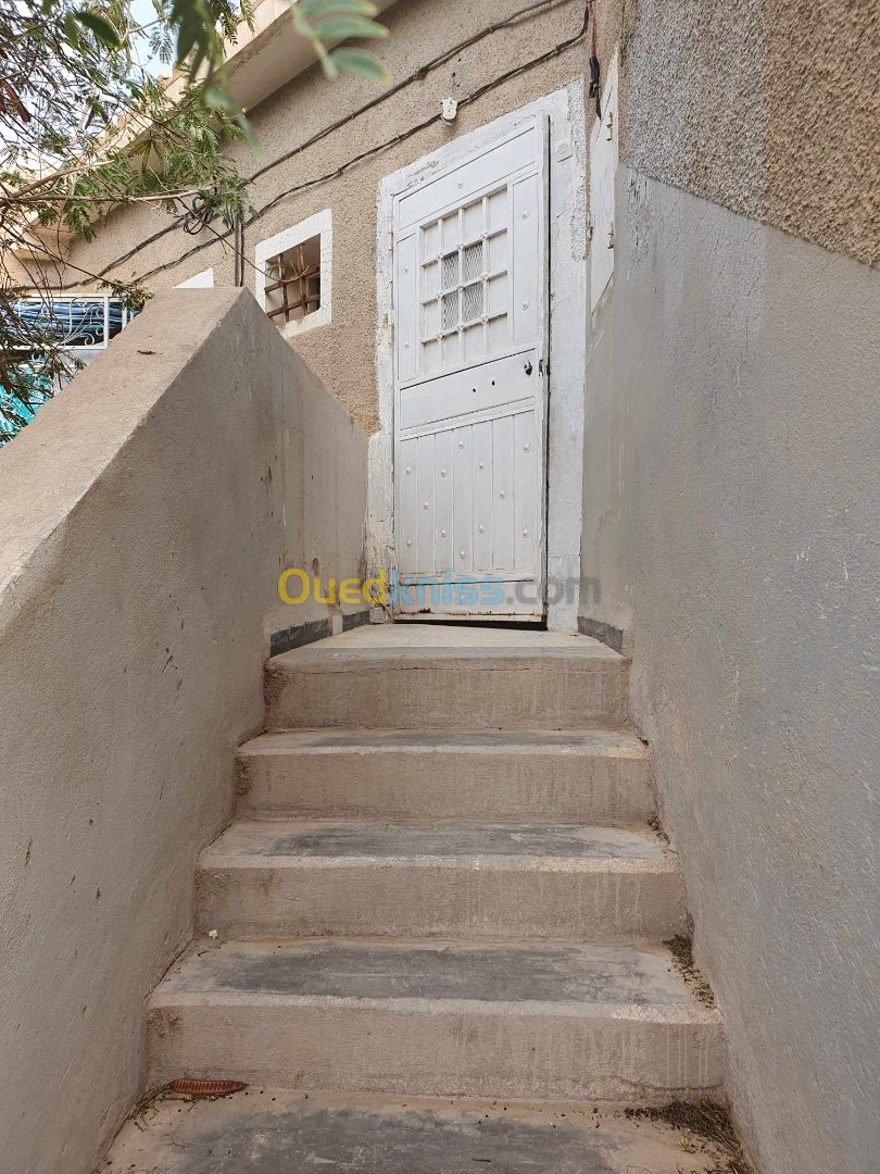 Location Appartement F2 Biskra Biskra