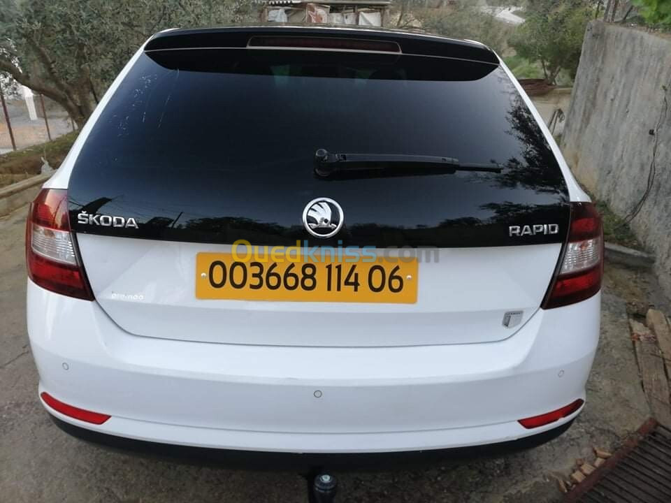 Skoda Rapid Spaceback 2014 