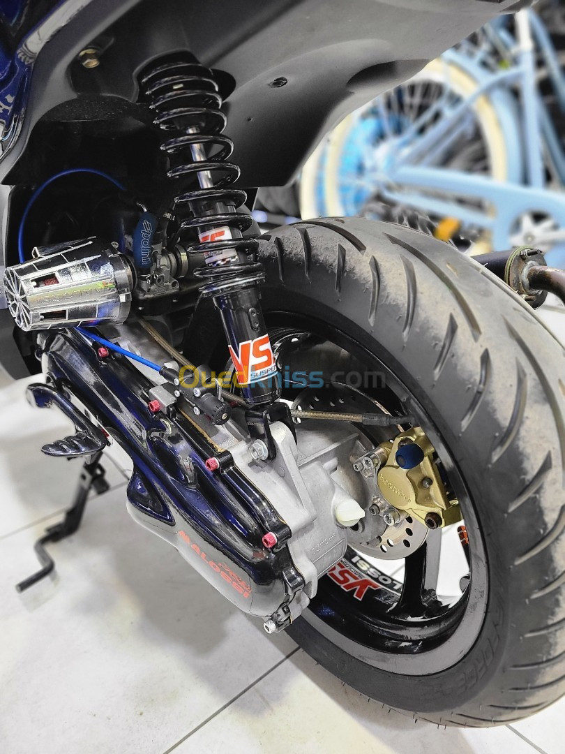 Yamaha MBK STUNT SLIDER KIT 2015