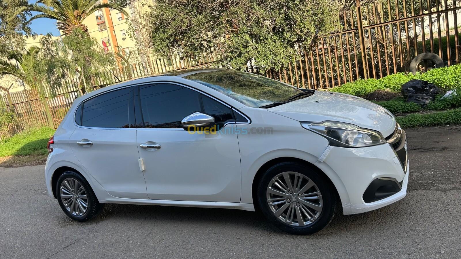 Peugeot 208 2019 Allure Facelift