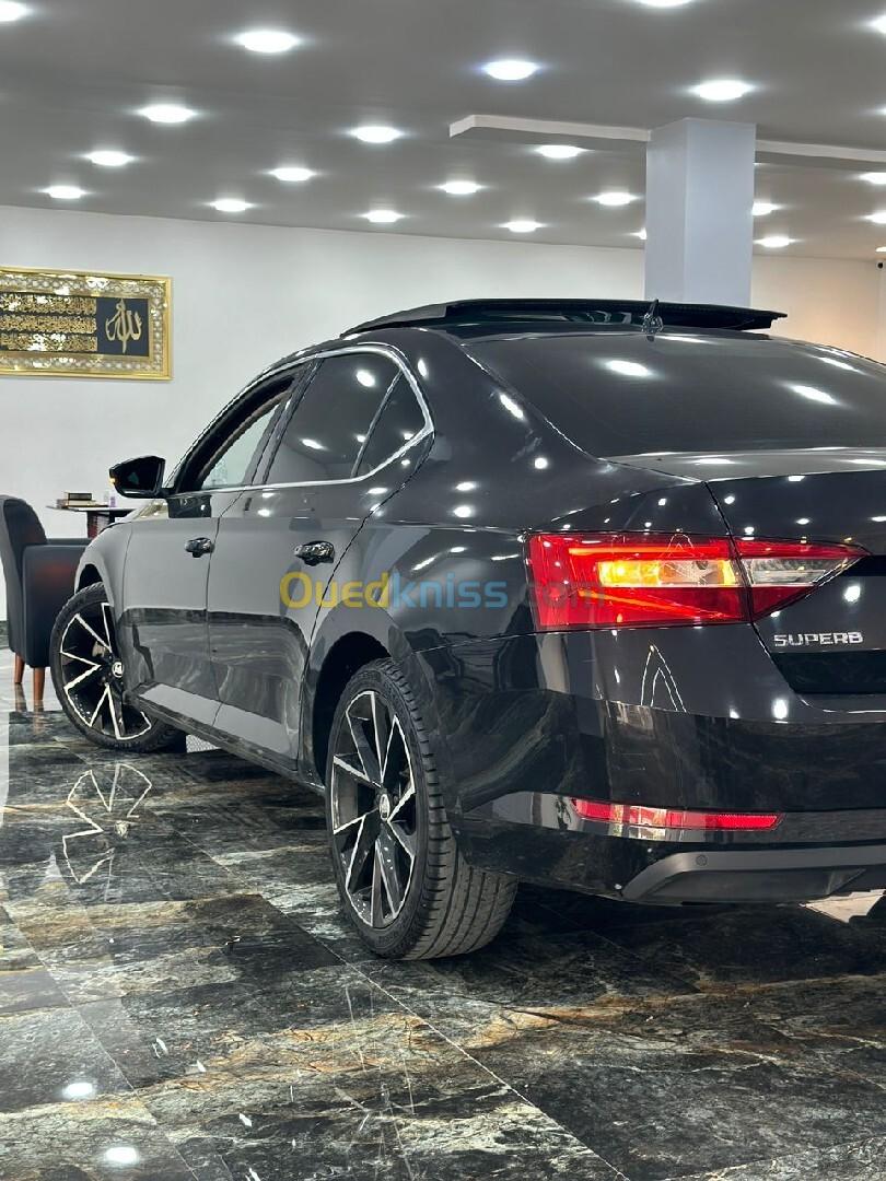 Skoda Superb 2021 Superb full options