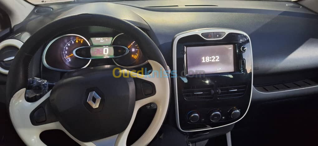 Renault Clio 4 2016 Ivory