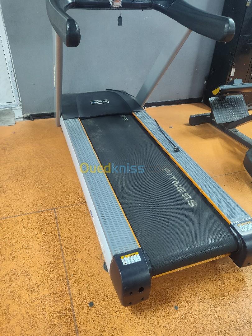 Tapis roulant commercial pour salle de sport 